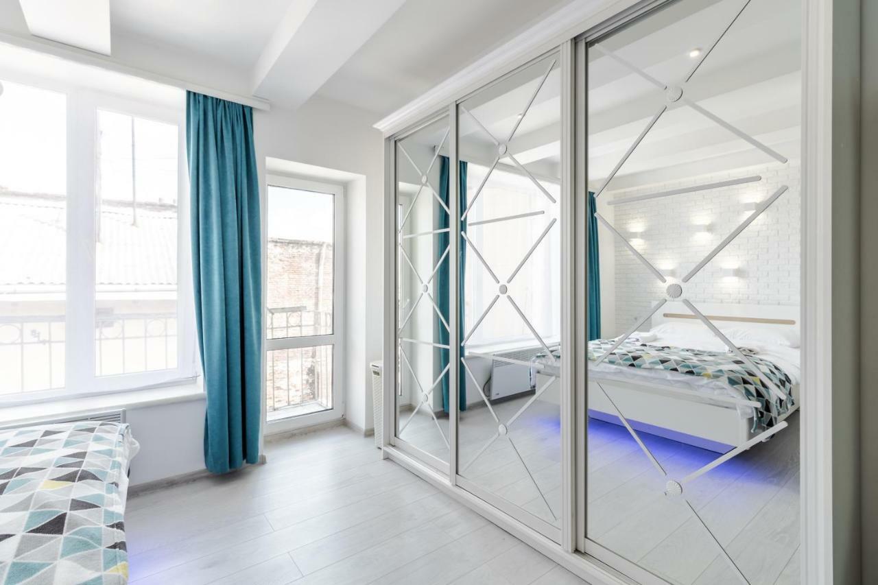 Apartament Near Park Franka Lwów Zewnętrze zdjęcie