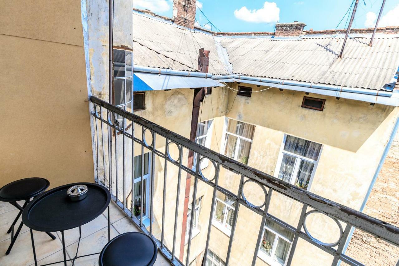 Apartament Near Park Franka Lwów Zewnętrze zdjęcie