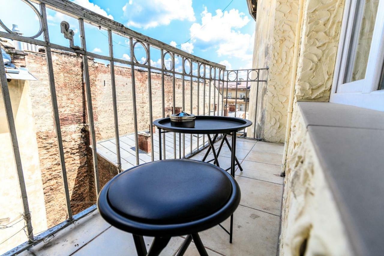 Apartament Near Park Franka Lwów Zewnętrze zdjęcie