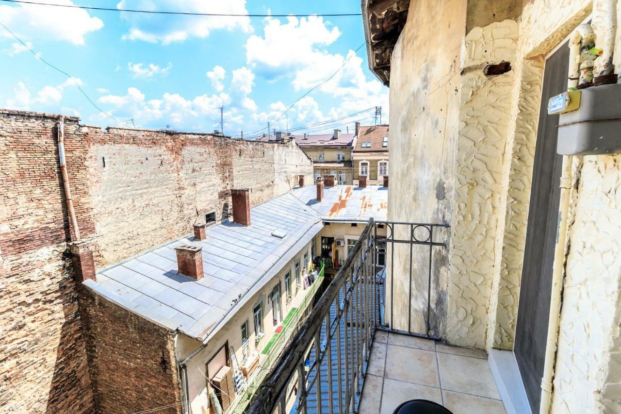 Apartament Near Park Franka Lwów Zewnętrze zdjęcie