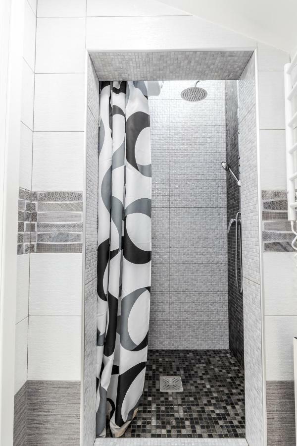 Apartament Near Park Franka Lwów Zewnętrze zdjęcie